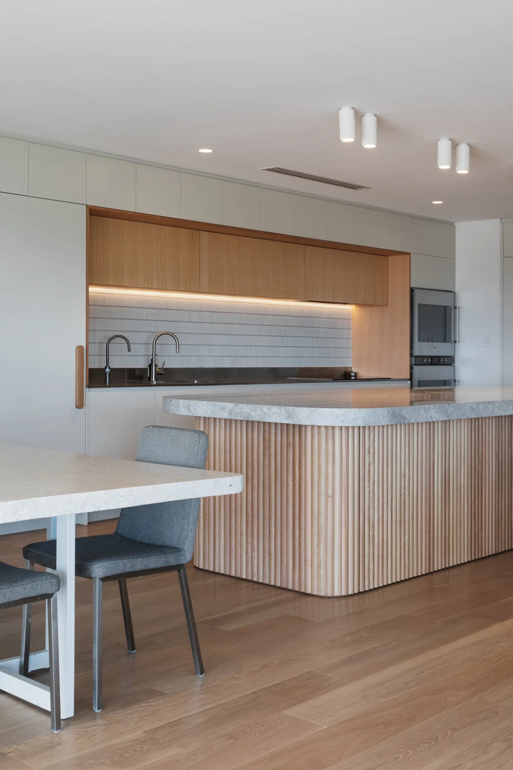 City Beach Residence 2.0 Image 12