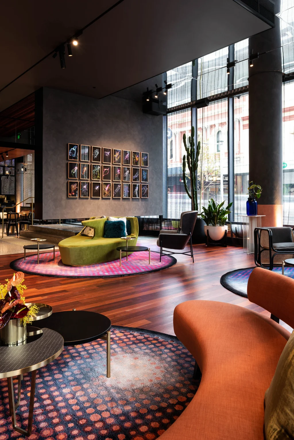 QT Hotel Perth Image