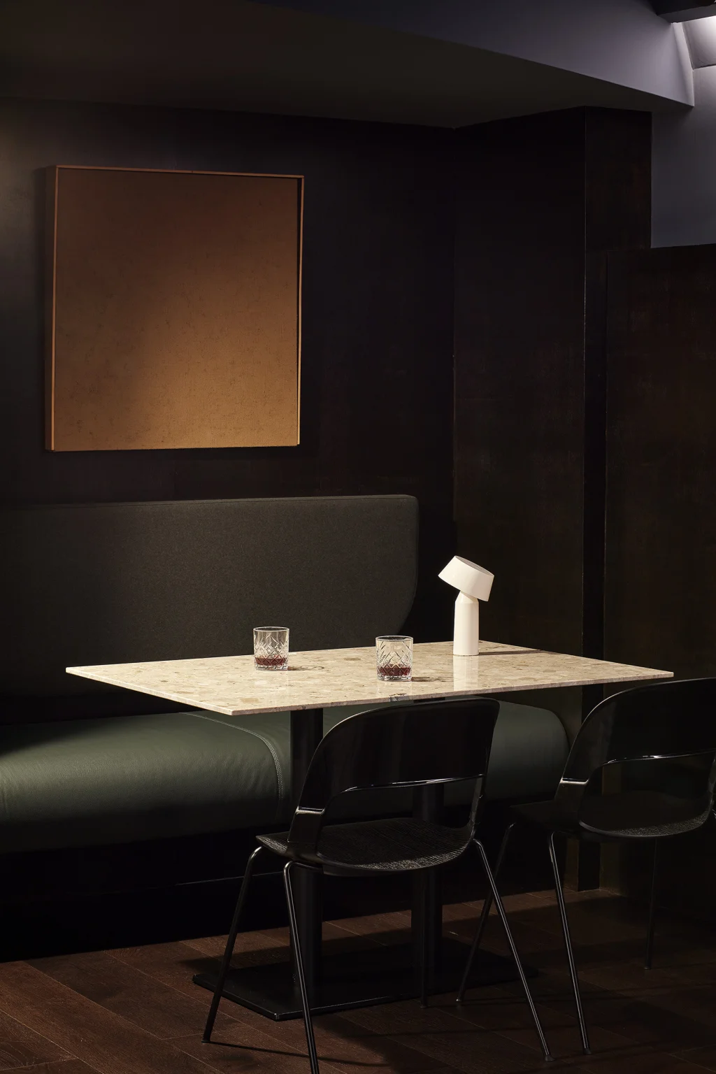 Stables Bar Image