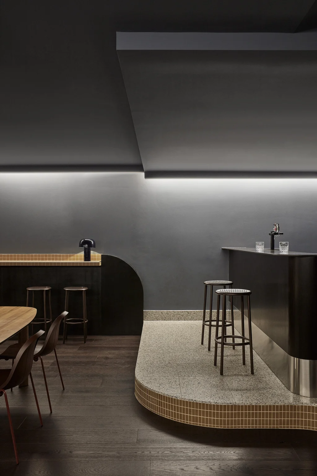 stables-bar-3 stables-bar-3