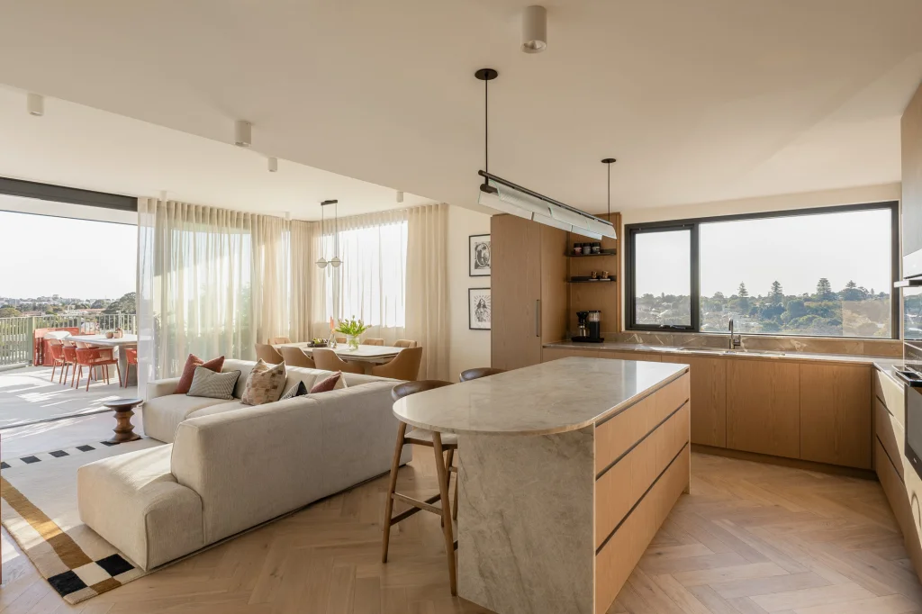 westresidencepenthouse.woodpecker.wr-2