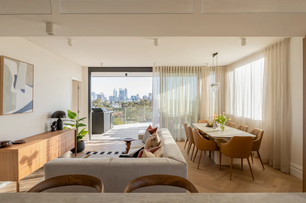westresidencepenthouse.woodpecker.wr-4