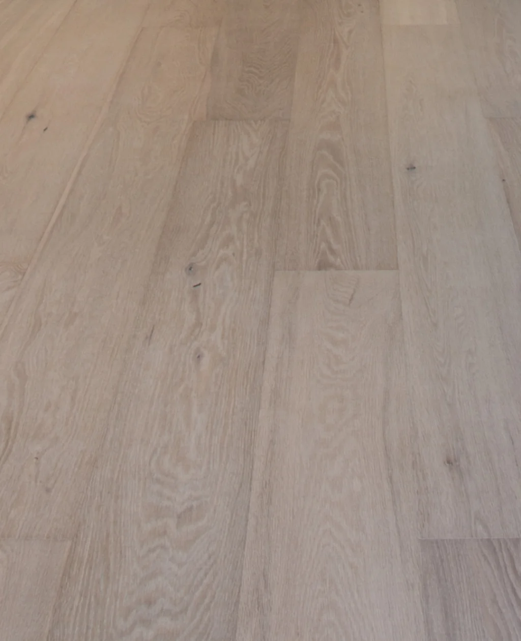 Solid Oak Plank Image